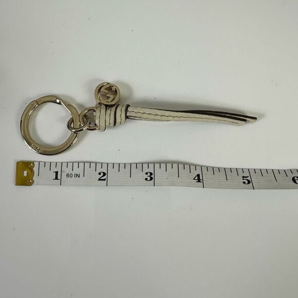 Gucci Interlocking G Leather Tassel Key Ring White Silver - Picture 8 of 8